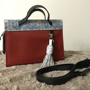 SELLING BOUTIQUE NEW YORK DESIGNER PURSE - MIN & MON BAG